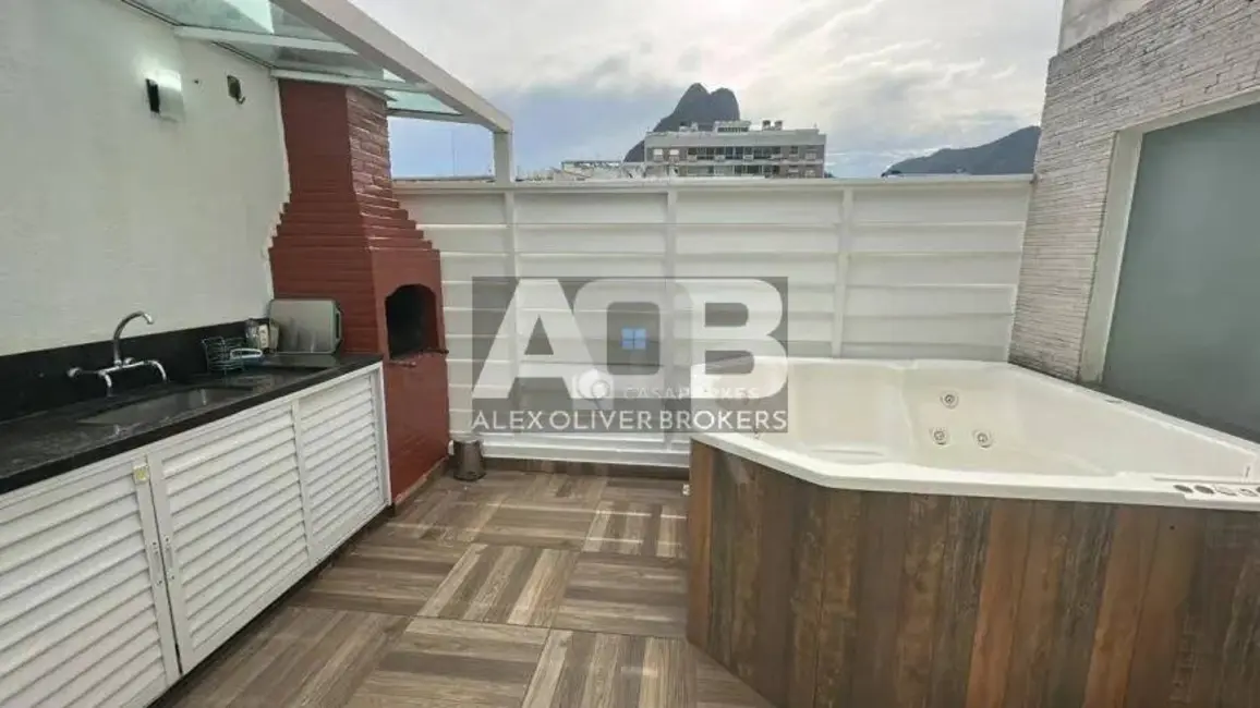 Cobertura com 2 quartos à venda, 100m2 em Leblon, Rio De Janeiro - RJ - imagem 2 Foto 2 de Cobertura com 2 quartos à venda, 100m2 em Leblon, Rio De Janeiro - RJ