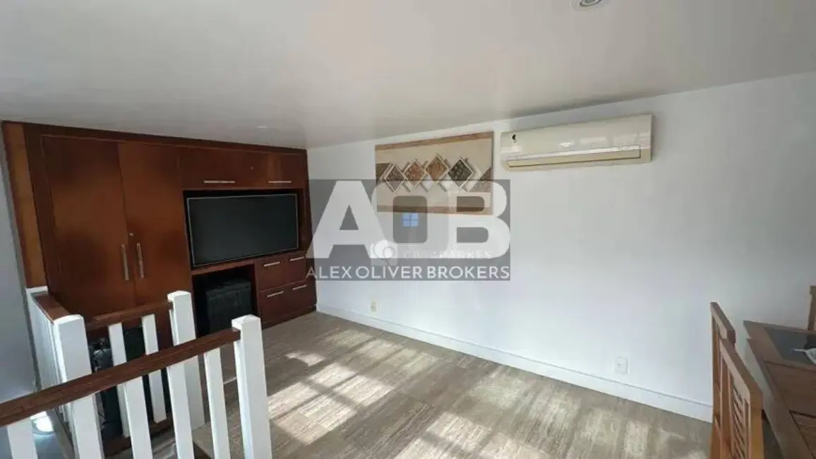 Cobertura com 2 quartos à venda, 100m2 em Leblon, Rio De Janeiro - RJ - imagem 5 Foto 5 de Cobertura com 2 quartos à venda, 100m2 em Leblon, Rio De Janeiro - RJ