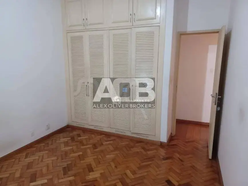 Foto 2 de Apartamento com 3 quartos à venda, 130m2 em Leblon, Rio De Janeiro - RJ