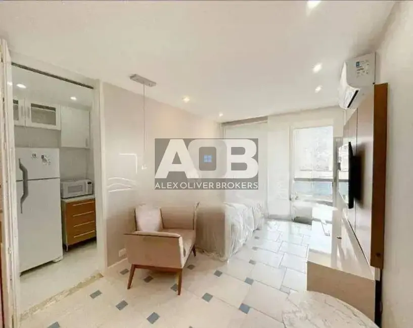 Apartamento com 2 quartos à venda, 80m2 em Leblon, Rio De Janeiro - RJ - imagem 4 Foto 4 de Apartamento com 2 quartos à venda, 80m2 em Leblon, Rio De Janeiro - RJ