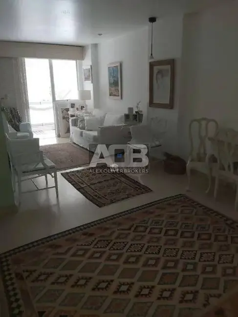 Foto 2 de Apartamento com 2 quartos à venda, 103m2 em Leblon, Rio De Janeiro - RJ