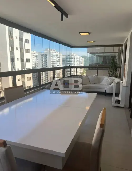 Foto 1 de Apartamento com 4 quartos à venda, 137m2 em Rio De Janeiro - RJ