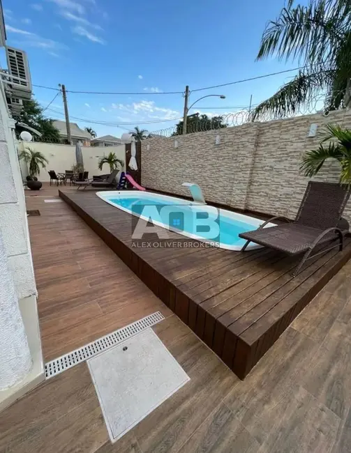 Foto 3 de Casa com 4 quartos à venda e para alugar, 260m2 em Recreio dos Bandeirantes, Rio De Janeiro - RJ