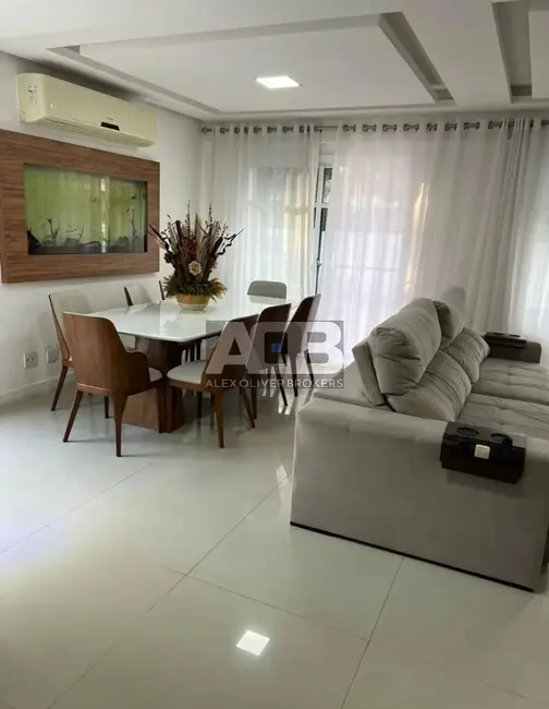 Foto 9 de Casa com 4 quartos à venda e para alugar, 260m2 em Recreio dos Bandeirantes, Rio De Janeiro - RJ