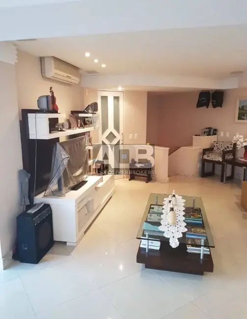 Cobertura com 3 quartos à venda e para alugar, 225m2 em Barra da Tijuca, Rio De Janeiro - RJ - imagem 6 Foto 6 de Cobertura com 3 quartos à venda e para alugar, 225m2 em Barra da Tijuca, Rio De Janeiro - RJ