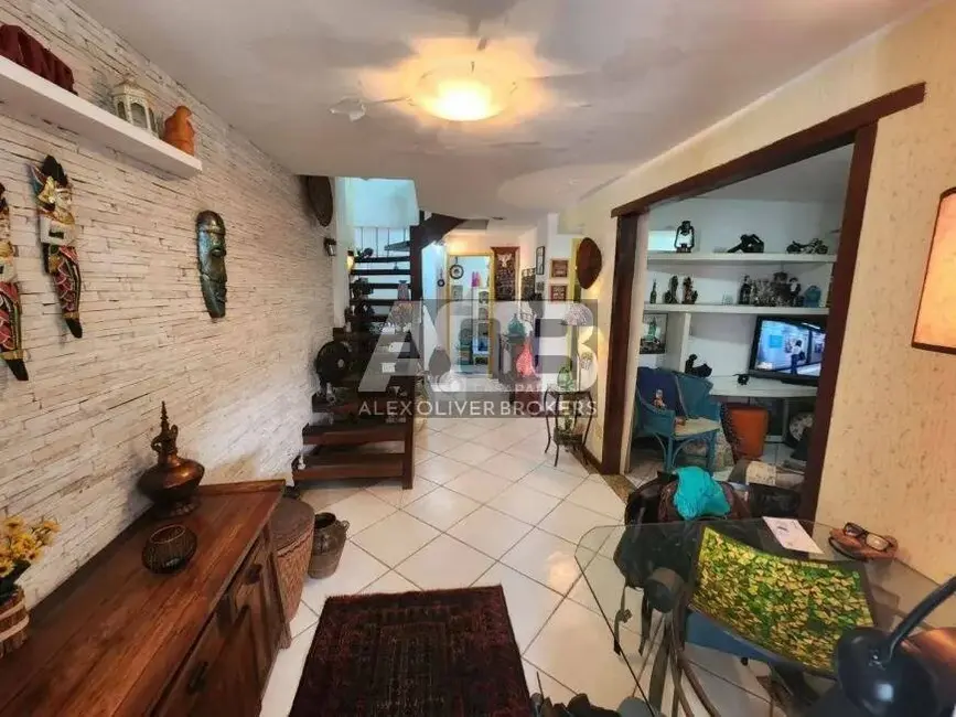Cobertura com 3 quartos à venda, 232m2 em Freguesia (Jacarepaguá), Rio De Janeiro - RJ - imagem 8 Foto 8 de Cobertura com 3 quartos à venda, 232m2 em Freguesia (Jacarepaguá), Rio De Janeiro - RJ