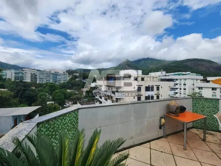 Cobertura com 3 quartos à venda, 232m2 em Freguesia (Jacarepaguá), Rio De Janeiro - RJ - imagem 6 Foto 6 de Cobertura com 3 quartos à venda, 232m2 em Freguesia (Jacarepaguá), Rio De Janeiro - RJ