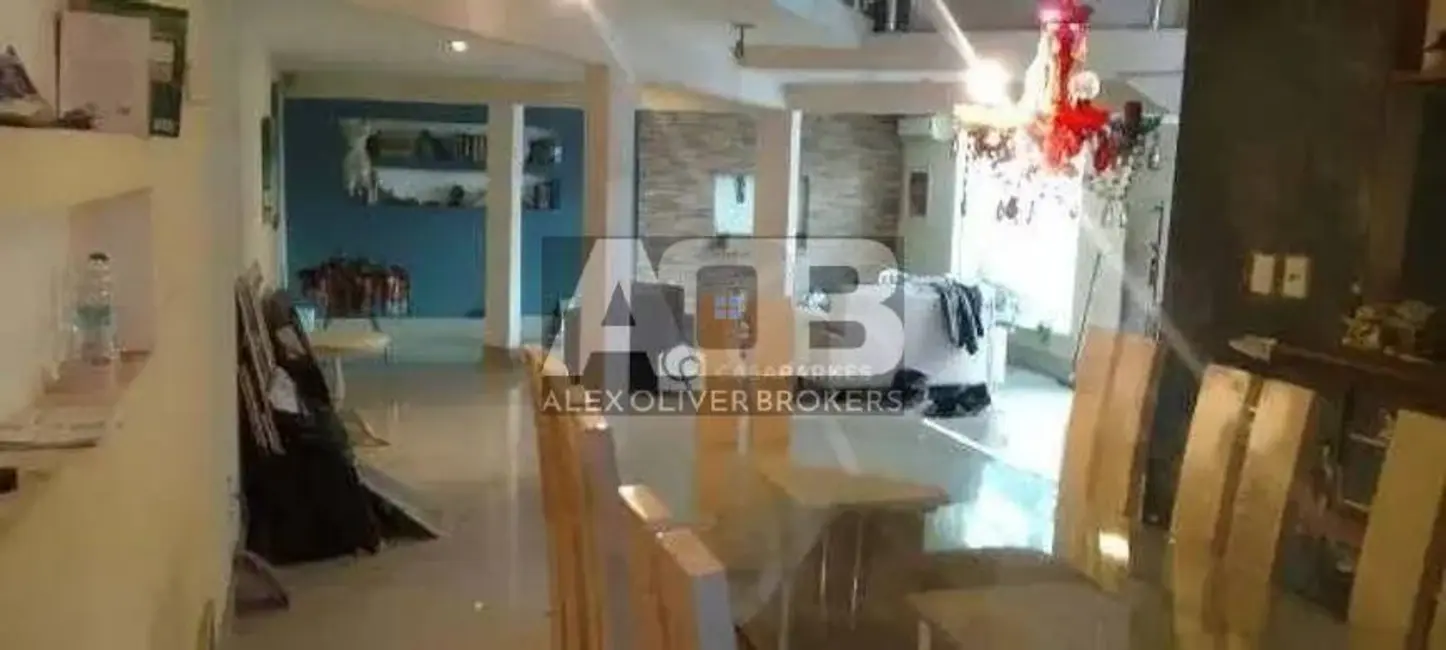 Foto 1 de Casa com 5 quartos à venda, 220m2 em Laranjeiras, Rio De Janeiro - RJ