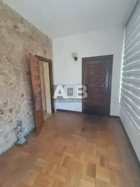 Casa com 4 quartos à venda, 200m2 em Laranjeiras, Rio De Janeiro - RJ - imagem 7 Foto 7 de Casa com 4 quartos à venda, 200m2 em Laranjeiras, Rio De Janeiro - RJ