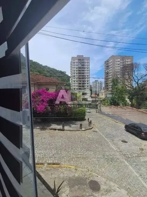 Casa com 4 quartos à venda, 200m2 em Laranjeiras, Rio De Janeiro - RJ - imagem 2 Foto 2 de Casa com 4 quartos à venda, 200m2 em Laranjeiras, Rio De Janeiro - RJ