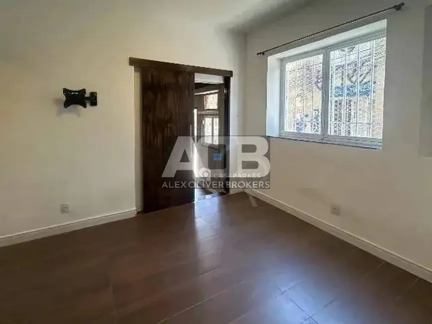 Foto 4 de Apartamento com 1 quarto à venda, 35m2 em Laranjeiras, Rio De Janeiro - RJ