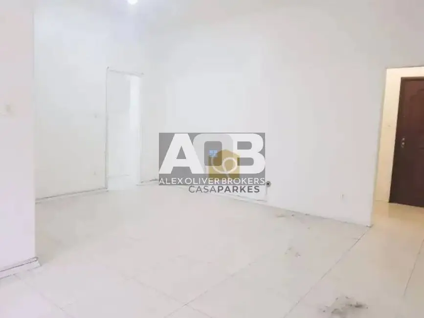 Apartamento com 3 quartos à venda, 108m2 em Laranjeiras, Rio De Janeiro - RJ - imagem 1 Foto 1 de Apartamento com 3 quartos à venda, 108m2 em Laranjeiras, Rio De Janeiro - RJ