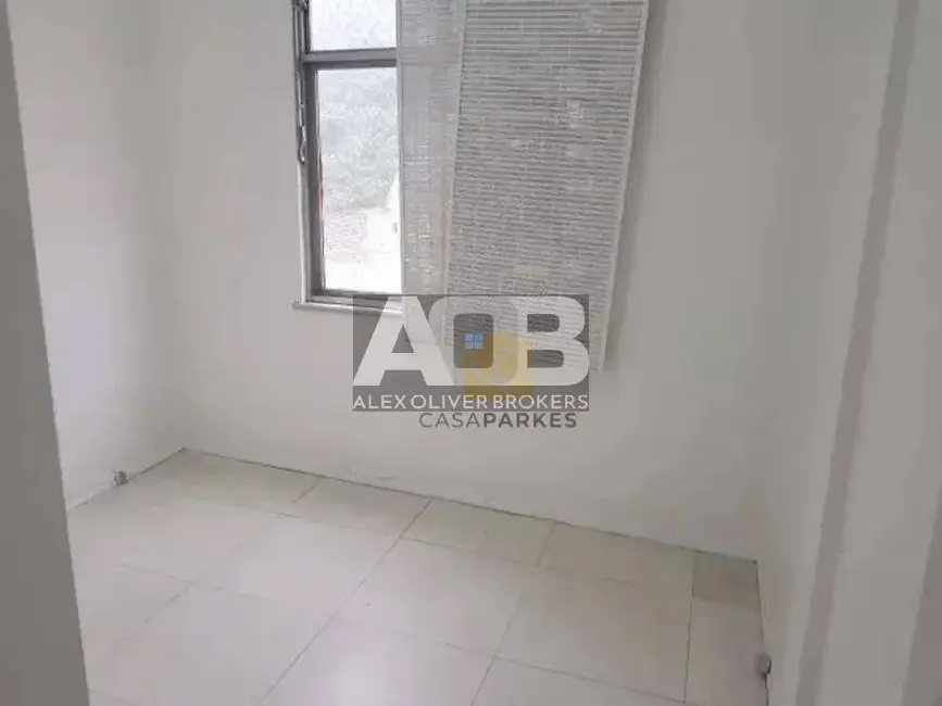 Apartamento com 3 quartos à venda, 108m2 em Laranjeiras, Rio De Janeiro - RJ - imagem 2 Foto 2 de Apartamento com 3 quartos à venda, 108m2 em Laranjeiras, Rio De Janeiro - RJ