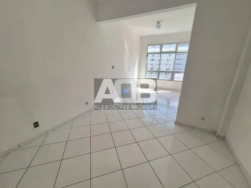 Apartamento com 1 quarto à venda, 34m2 em Copacabana, Rio De Janeiro - RJ - imagem 1 Foto 1 de Apartamento com 1 quarto à venda, 34m2 em Copacabana, Rio De Janeiro - RJ