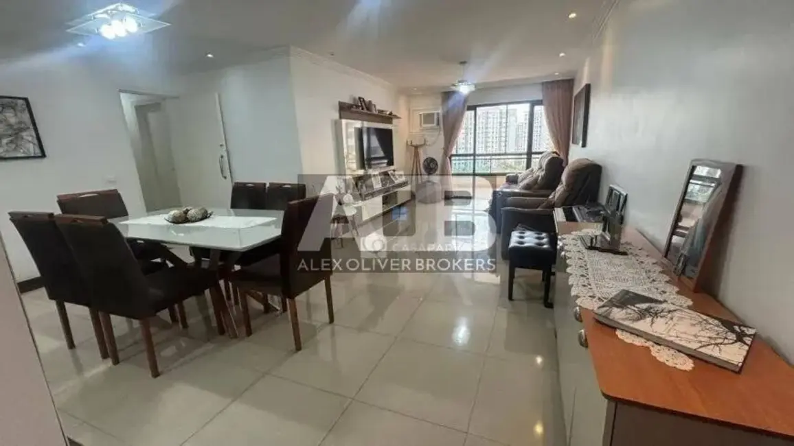 Foto 2 de Apartamento com 3 quartos à venda, 150m2 em Rio De Janeiro - RJ
