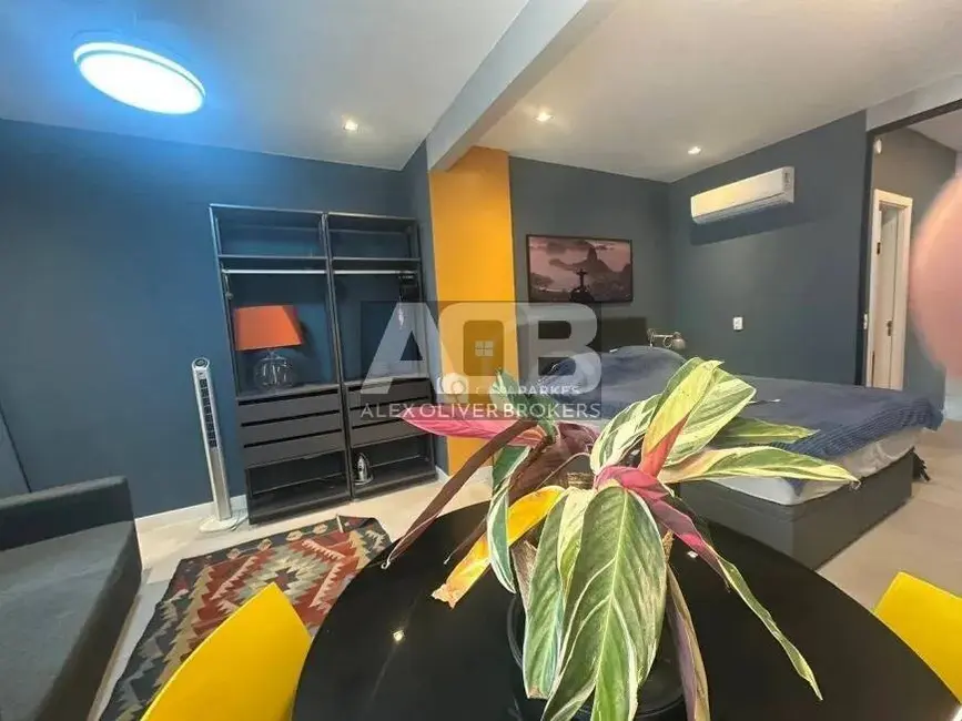 Foto 3 de Apartamento com 1 quarto à venda, 37m2 em Copacabana, Rio De Janeiro - RJ