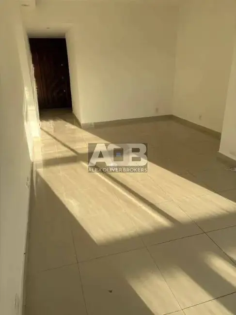 Apartamento com 2 quartos à venda, 100m2 em Barra da Tijuca, Rio De Janeiro - RJ - imagem 5 Foto 5 de Apartamento com 2 quartos à venda, 100m2 em Barra da Tijuca, Rio De Janeiro - RJ