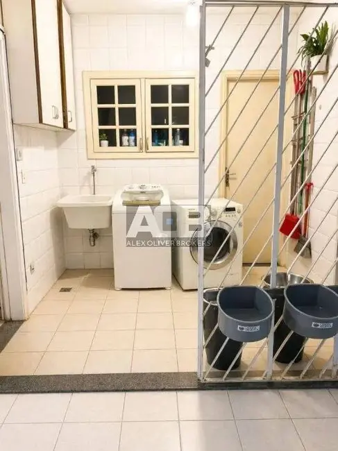 Casa com 5 quartos à venda, 249m2 em Barra da Tijuca, Rio De Janeiro - RJ - imagem 8 Foto 8 de Casa com 5 quartos à venda, 249m2 em Barra da Tijuca, Rio De Janeiro - RJ