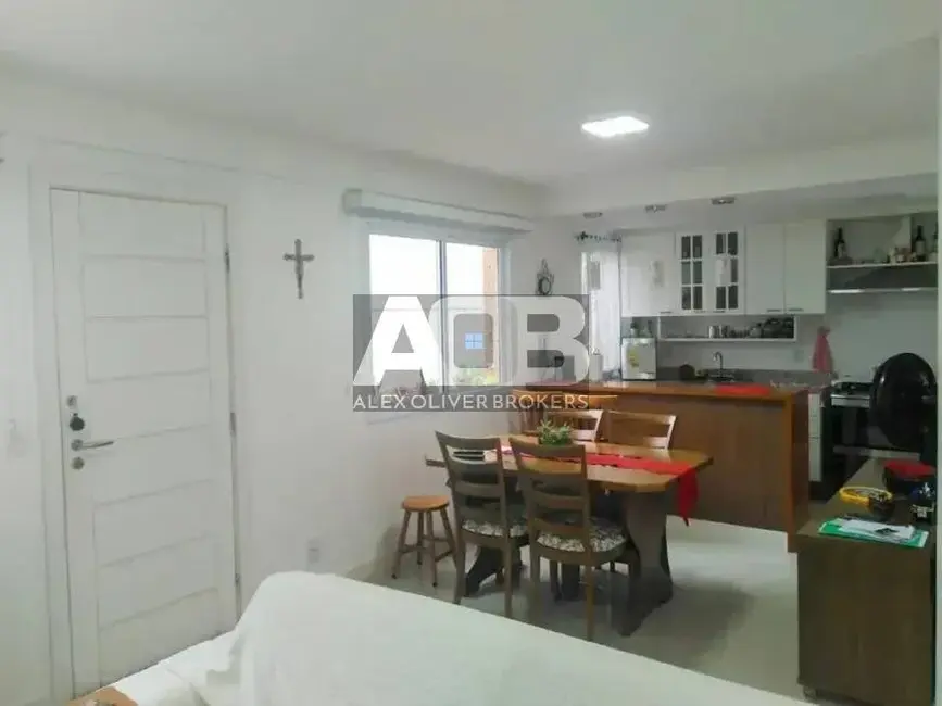 Foto 1 de Casa com 2 quartos à venda, 84m2 em Catete, Rio De Janeiro - RJ