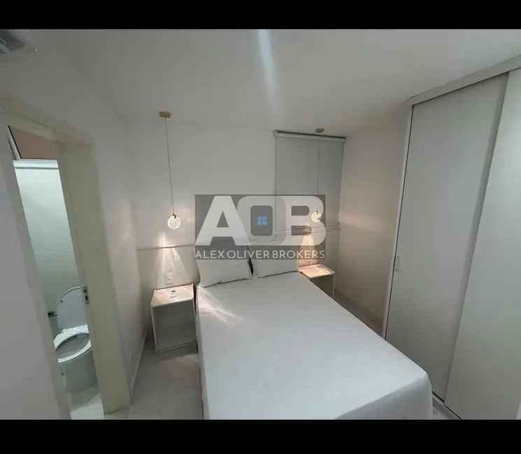 Apartamento com 4 quartos à venda, 131m2 em Copacabana, Rio De Janeiro - RJ - imagem 6 Foto 6 de Apartamento com 4 quartos à venda, 131m2 em Copacabana, Rio De Janeiro - RJ