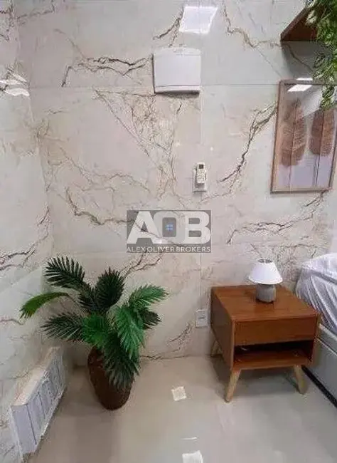Foto 3 de Apartamento com 1 quarto à venda, 20m2 em Copacabana, Rio De Janeiro - RJ