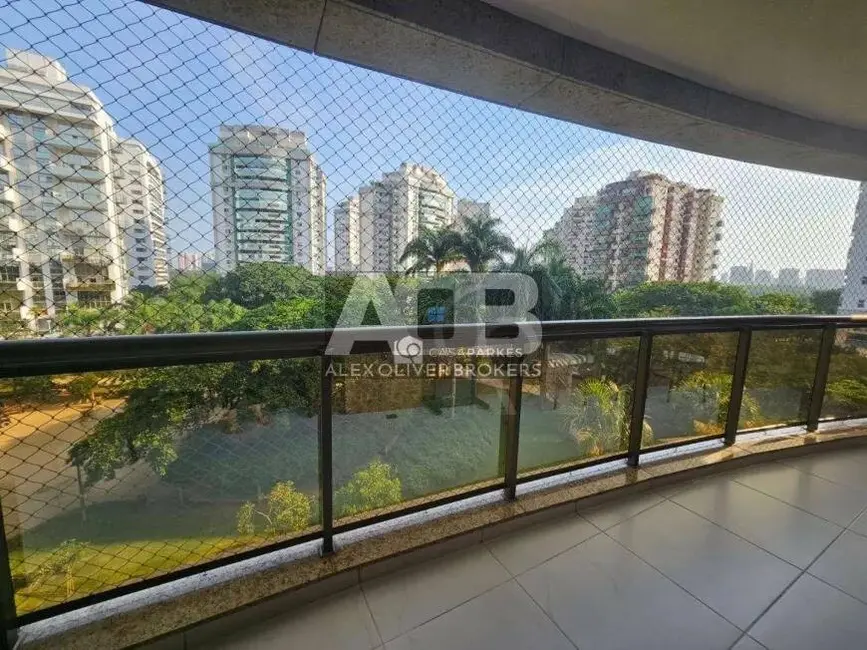 Foto 1 de Apartamento com 4 quartos à venda, 150m2 em Barra da Tijuca, Rio De Janeiro - RJ