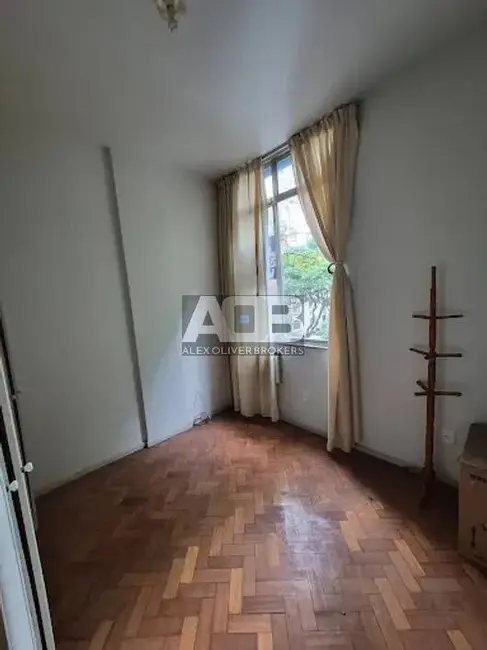 Apartamento com 1 quarto à venda, 31m2 em Copacabana, Rio De Janeiro - RJ - imagem 5 Foto 5 de Apartamento com 1 quarto à venda, 31m2 em Copacabana, Rio De Janeiro - RJ