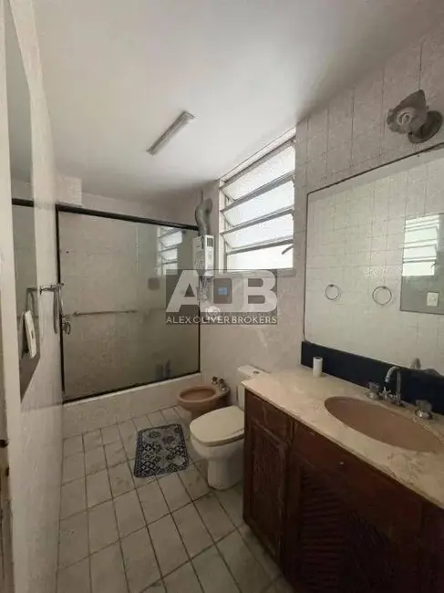Foto 5 de Apartamento com 2 quartos à venda, 74m2 em Copacabana, Rio De Janeiro - RJ
