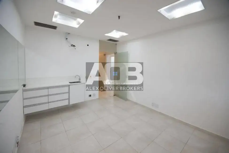 Sala Comercial à venda, 90m2 em Ipanema, Rio De Janeiro - RJ - imagem 7 Foto 7 de Sala Comercial à venda, 90m2 em Ipanema, Rio De Janeiro - RJ