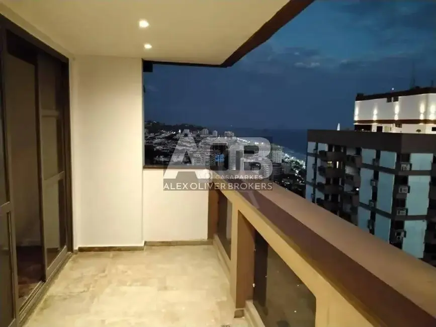 Apartamento com 3 quartos para alugar, 113m2 em Barra da Tijuca, Rio De Janeiro - RJ - imagem 2 Foto 2 de Apartamento com 3 quartos para alugar, 113m2 em Barra da Tijuca, Rio De Janeiro - RJ