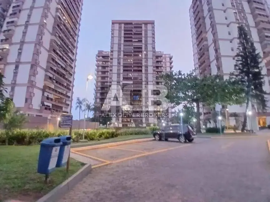 Apartamento com 3 quartos para alugar, 113m2 em Barra da Tijuca, Rio De Janeiro - RJ - imagem 6 Foto 6 de Apartamento com 3 quartos para alugar, 113m2 em Barra da Tijuca, Rio De Janeiro - RJ