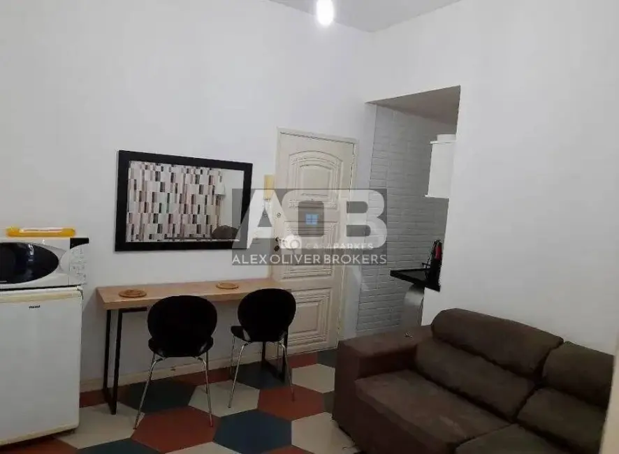 Apartamento com 1 quarto para alugar, 35m2 em Copacabana, Rio De Janeiro - RJ - imagem 3 Foto 3 de Apartamento com 1 quarto para alugar, 35m2 em Copacabana, Rio De Janeiro - RJ