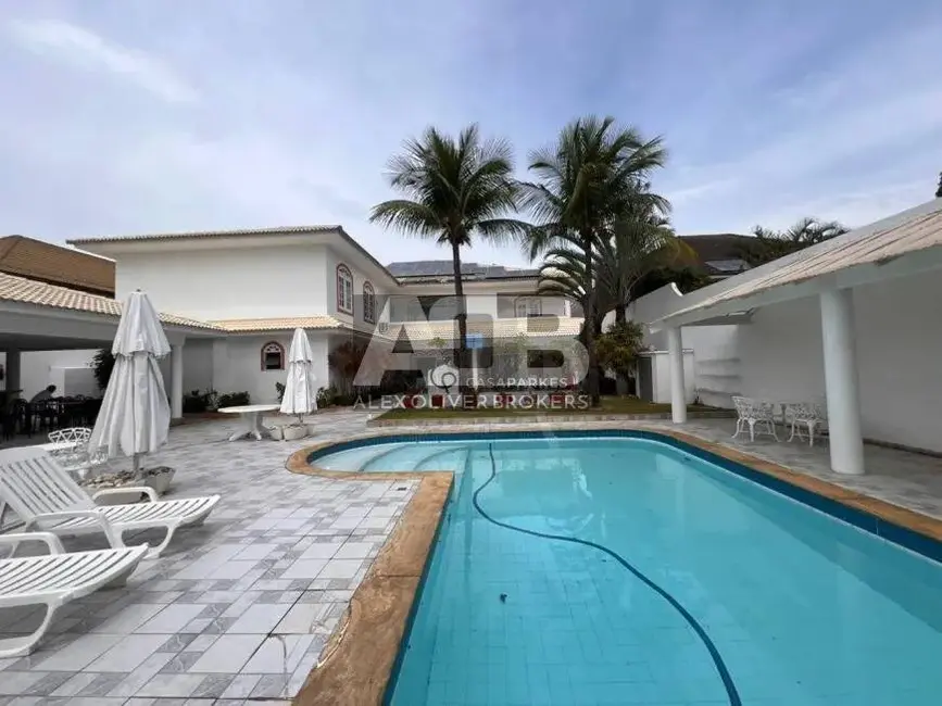 Foto 2 de Casa com 8 quartos à venda e para alugar, 1000m2 em Barra da Tijuca, Rio De Janeiro - RJ