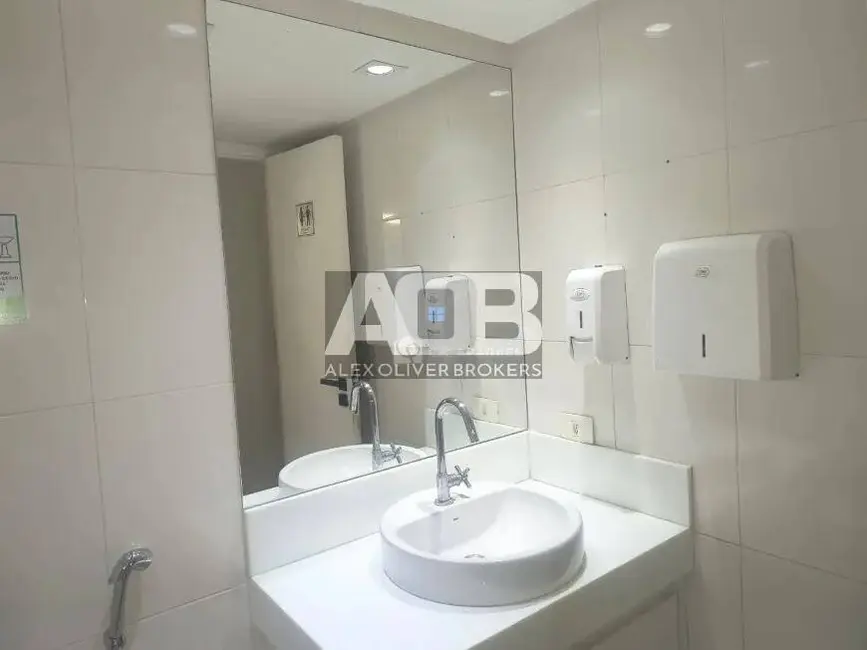 Sala Comercial para alugar, 95m2 em Ipanema, Rio De Janeiro - RJ - imagem 7 Foto 7 de Sala Comercial para alugar, 95m2 em Ipanema, Rio De Janeiro - RJ
