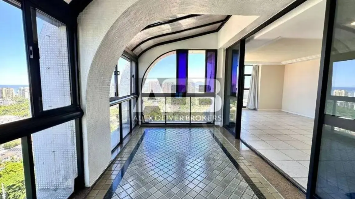 Cobertura com 3 quartos para alugar, 200m2 em Barra da Tijuca, Rio De Janeiro - RJ - imagem 6 Foto 6 de Cobertura com 3 quartos para alugar, 200m2 em Barra da Tijuca, Rio De Janeiro - RJ