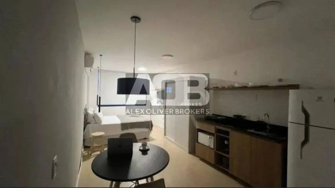 Apartamento com 1 quarto à venda e para alugar, 31m2 em Centro, Rio De Janeiro - RJ - imagem 2 Foto 2 de Apartamento com 1 quarto à venda e para alugar, 31m2 em Centro, Rio De Janeiro - RJ
