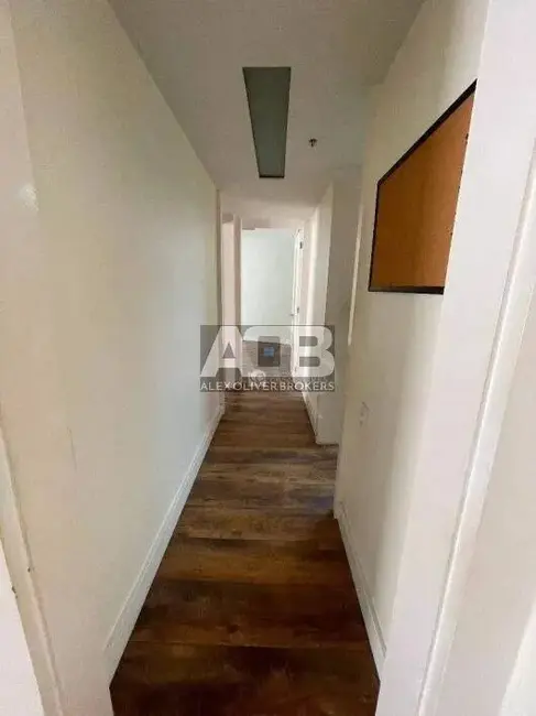 Sala Comercial à venda e para alugar, 120m2 em Centro, Rio De Janeiro - RJ - imagem 6 Foto 6 de Sala Comercial à venda e para alugar, 120m2 em Centro, Rio De Janeiro - RJ