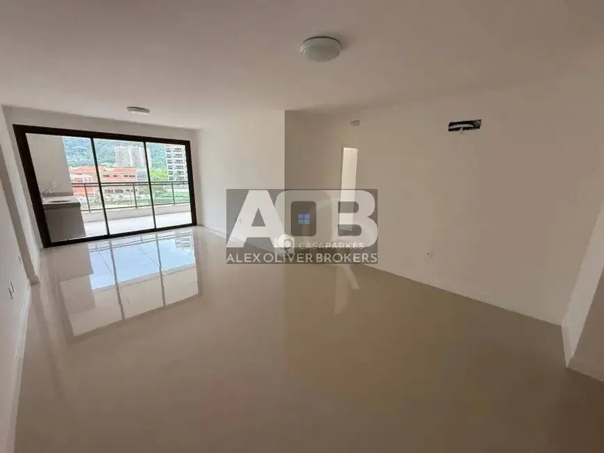 Foto 2 de Apartamento com 3 quartos para alugar, 115m2 em Rio De Janeiro - RJ