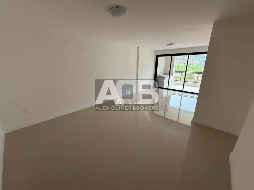 Foto 1 de Apartamento com 3 quartos para alugar, 115m2 em Rio De Janeiro - RJ