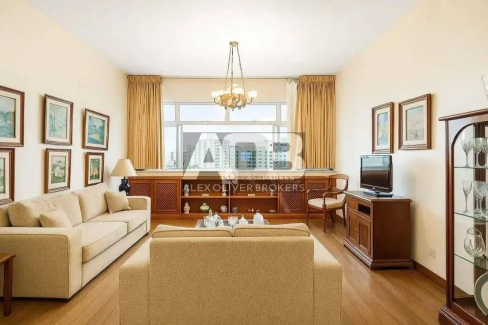 Apartamento com 4 quartos à venda, 140m2 em Tijuca, Rio De Janeiro - RJ - imagem 5 Foto 5 de Apartamento com 4 quartos à venda, 140m2 em Tijuca, Rio De Janeiro - RJ