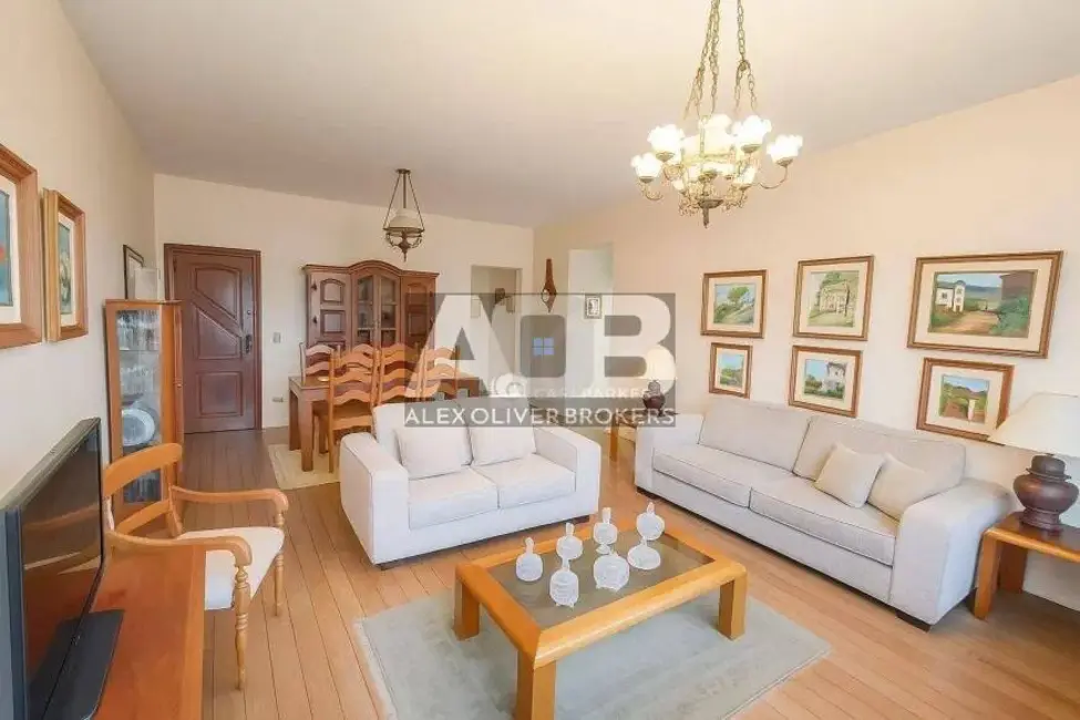 Apartamento com 4 quartos à venda, 140m2 em Tijuca, Rio De Janeiro - RJ - imagem 2 Foto 2 de Apartamento com 4 quartos à venda, 140m2 em Tijuca, Rio De Janeiro - RJ