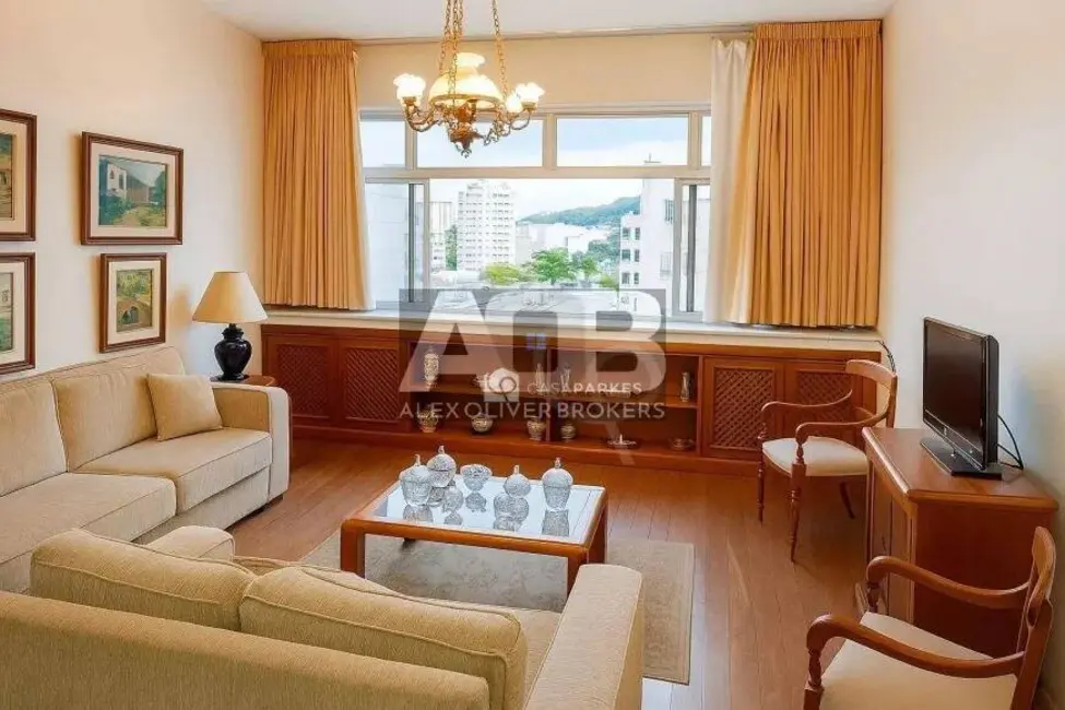Apartamento com 4 quartos à venda, 140m2 em Tijuca, Rio De Janeiro - RJ - imagem 4 Foto 4 de Apartamento com 4 quartos à venda, 140m2 em Tijuca, Rio De Janeiro - RJ