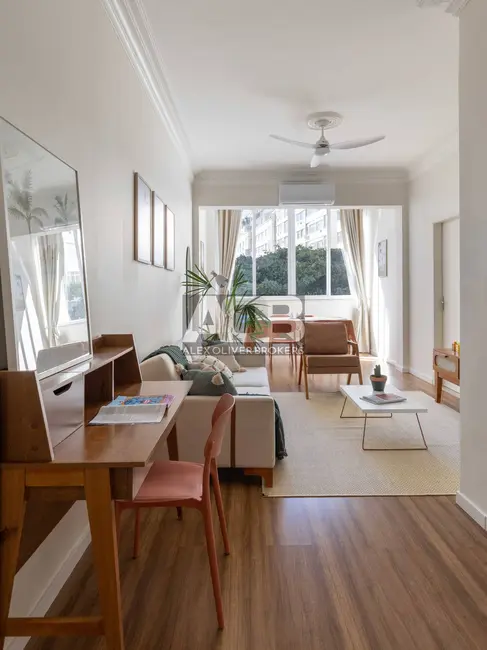 Foto 3 de Apartamento com 2 quartos à venda, 84m2 em Copacabana, Rio De Janeiro - RJ