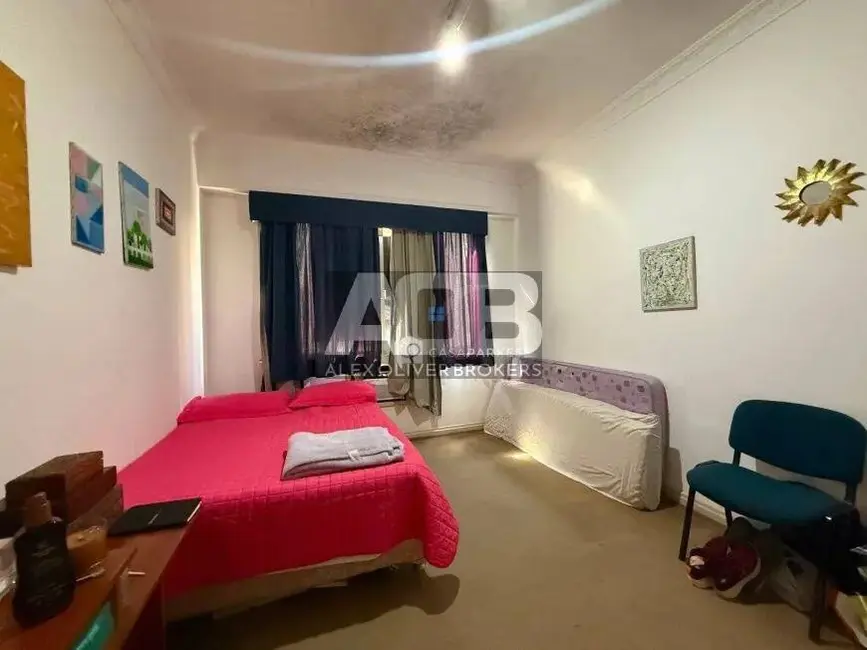 Apartamento com 3 quartos à venda, 140m2 em Copacabana, Rio De Janeiro - RJ - imagem 9 Foto 9 de Apartamento com 3 quartos à venda, 140m2 em Copacabana, Rio De Janeiro - RJ