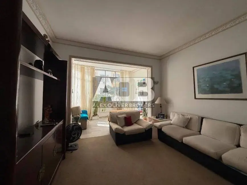 Apartamento com 3 quartos à venda, 140m2 em Copacabana, Rio De Janeiro - RJ - imagem 3 Foto 3 de Apartamento com 3 quartos à venda, 140m2 em Copacabana, Rio De Janeiro - RJ
