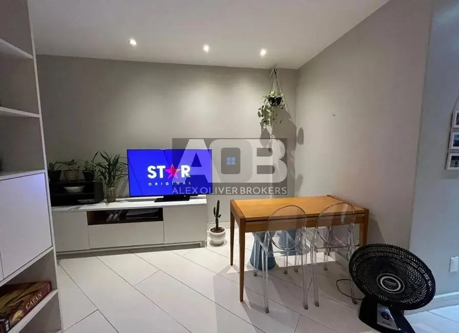 Apartamento com 1 quarto à venda, 55m2 em Flamengo, Rio De Janeiro - RJ - imagem 6 Foto 6 de Apartamento com 1 quarto à venda, 55m2 em Flamengo, Rio De Janeiro - RJ