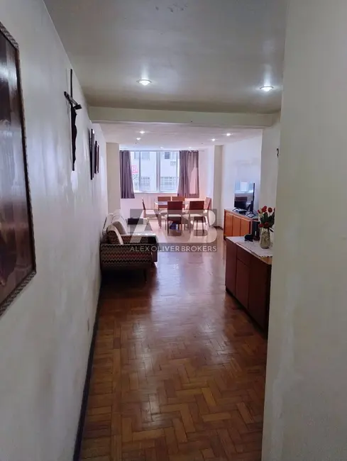 Apartamento com 3 quartos à venda, 112m2 em Copacabana, Rio De Janeiro - RJ - imagem 1 Foto 1 de Apartamento com 3 quartos à venda, 112m2 em Copacabana, Rio De Janeiro - RJ