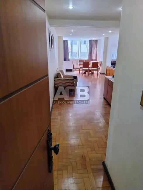 Apartamento com 3 quartos à venda, 112m2 em Copacabana, Rio De Janeiro - RJ - imagem 5 Foto 5 de Apartamento com 3 quartos à venda, 112m2 em Copacabana, Rio De Janeiro - RJ