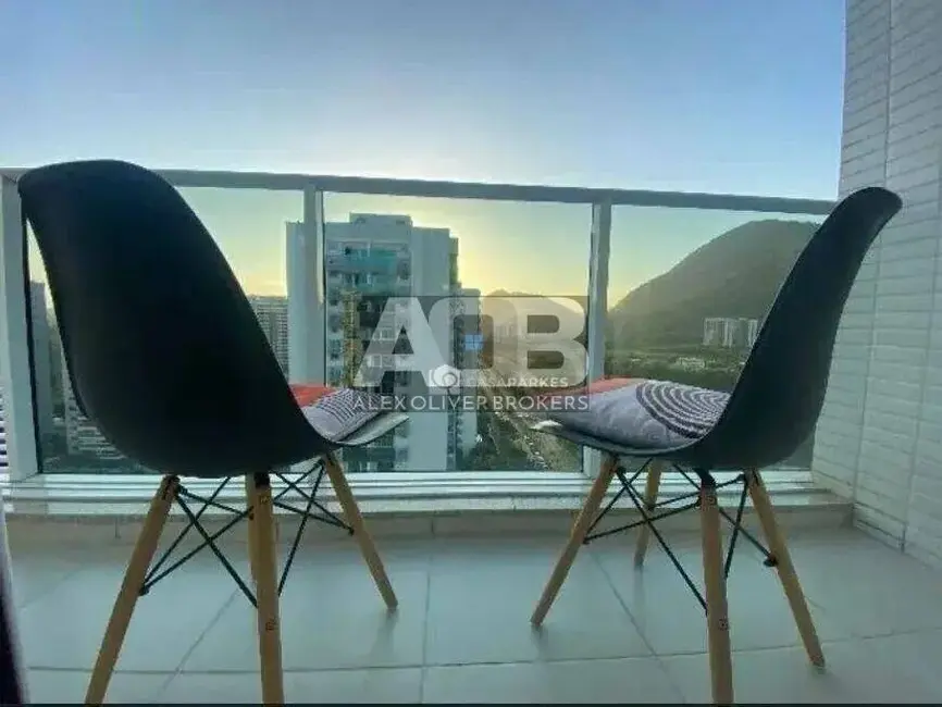 Foto 4 de Apartamento com 2 quartos à venda, 80m2 em Rio De Janeiro - RJ