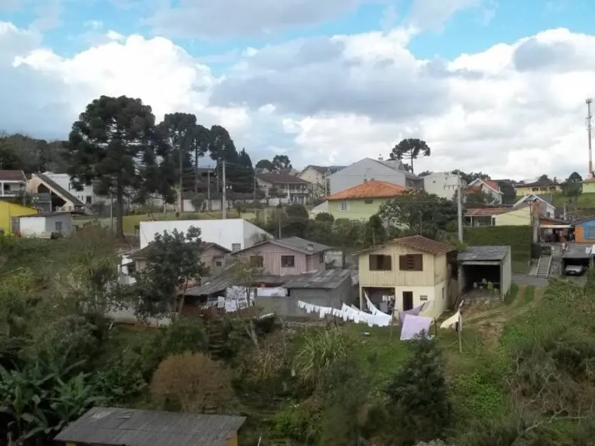 Sobrado com 3 quartos à venda, 300m2 em Santo Inácio, Curitiba - PR - imagem 7 Foto 7 de Sobrado com 3 quartos à venda, 300m2 em Santo Inácio, Curitiba - PR
